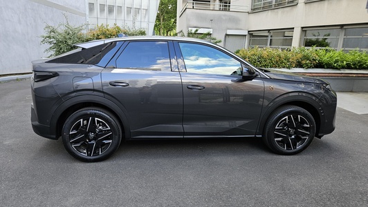 PEUGEOT 3008 III 1.2 HYBRID 136 GT E-DCS6 - 5963