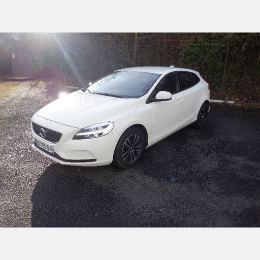 [5789] Volvo V40 2.0 D2 ECO 120 MOMENTUM BUSINESS GEARTRONIC (5789)